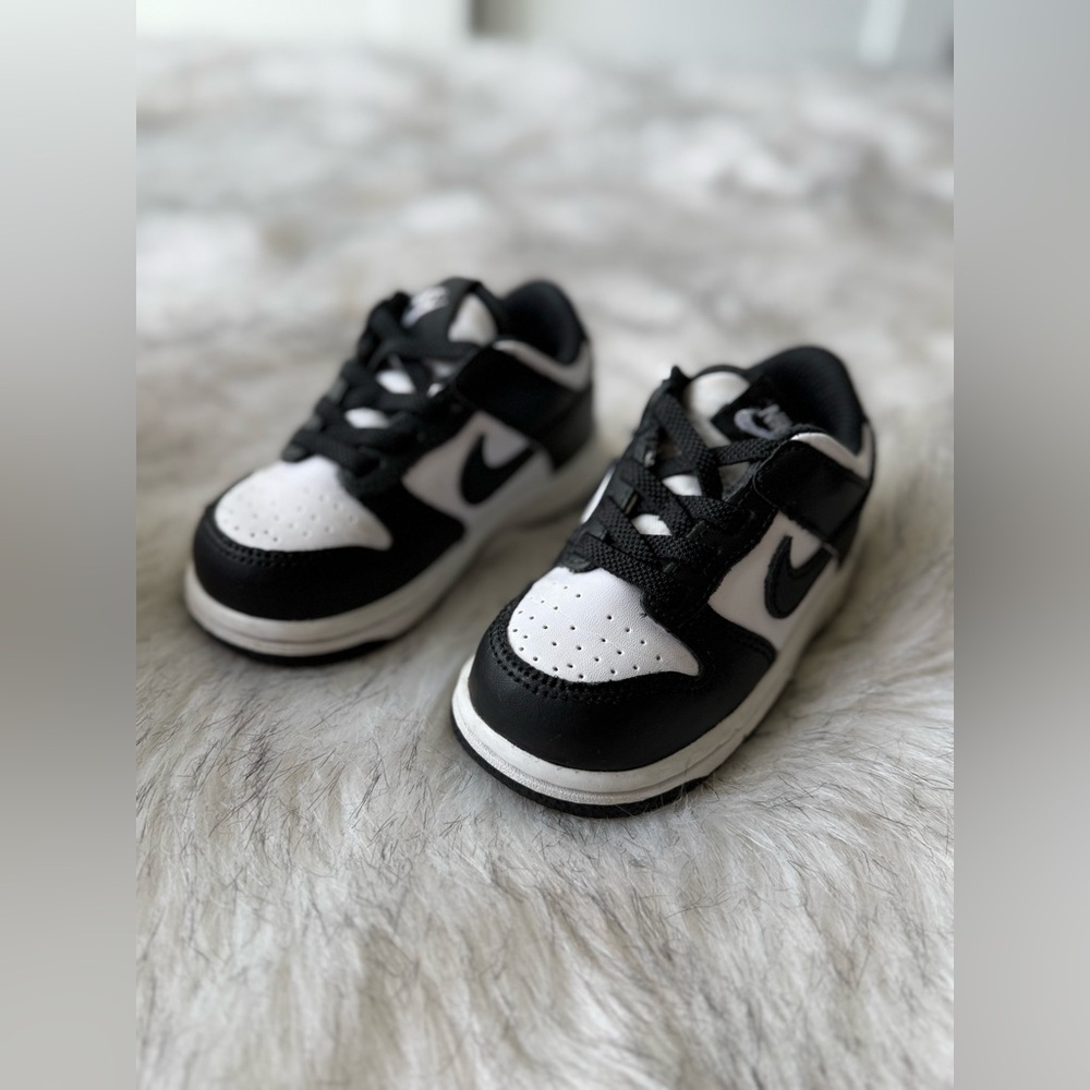 PANDA Nike Kids Black and White Low-Top Sneakers